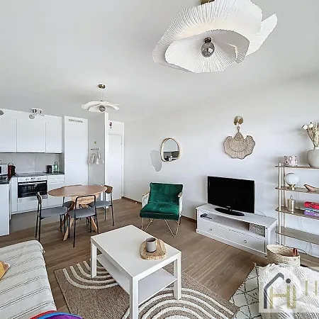 Apartment L'ancre Douce Sea View *